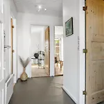 3 Bedroom Lovely In * Millinge