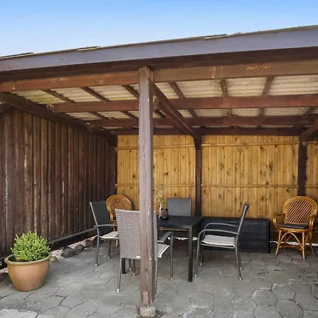 Сasa de vacaciones 3 Bedroom Lovely In