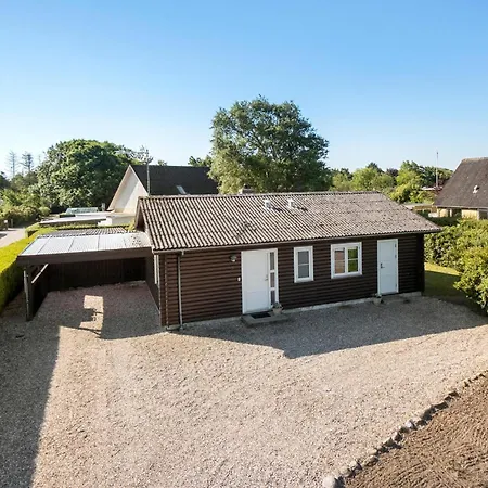 Hébergement de vacances 3 Bedroom Lovely In *